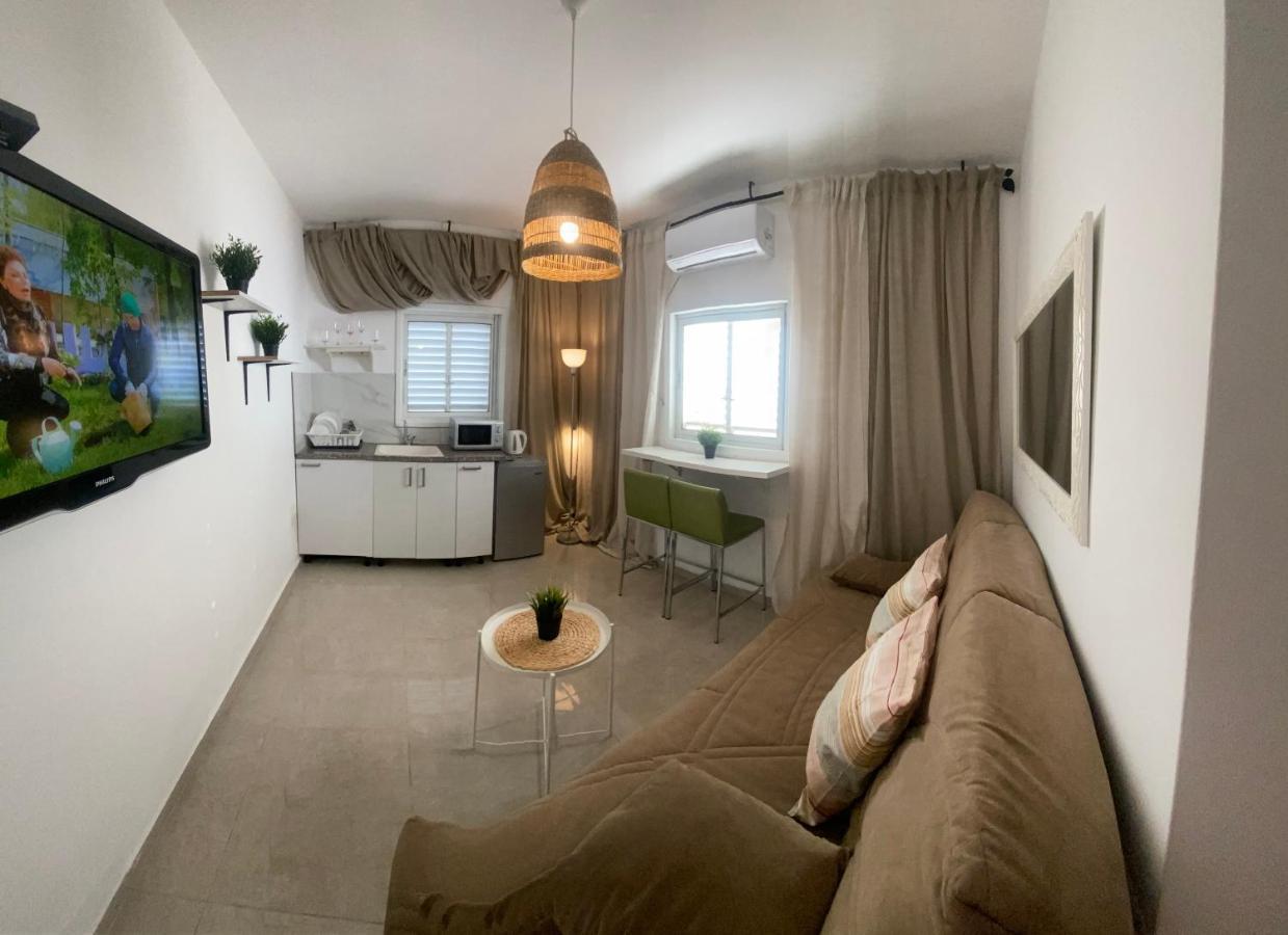 Apartment Oskar Beach Bat Yam Exterior foto