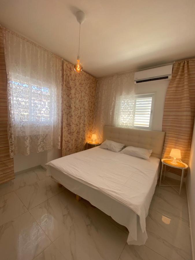 Apartment Oskar Beach Bat Yam Exterior foto