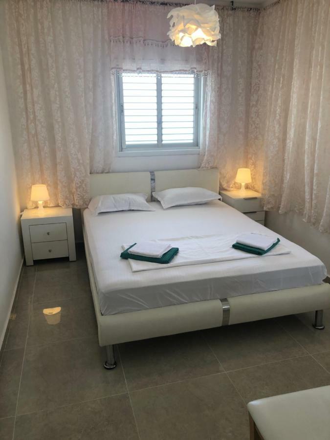 Apartment Oskar Beach Bat Yam Exterior foto