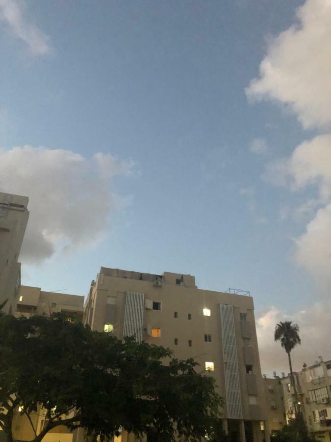 Apartment Oskar Beach Bat Yam Exterior foto